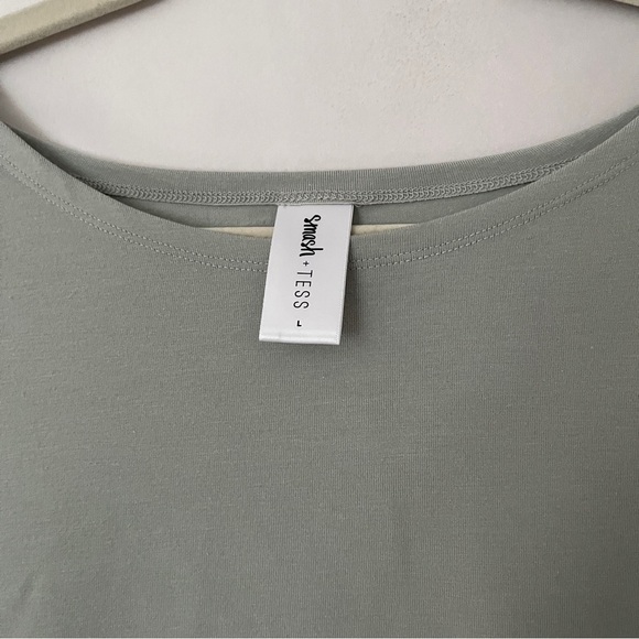 Smash + Tess T-shirts size L NWOT - Picture 2 of 3